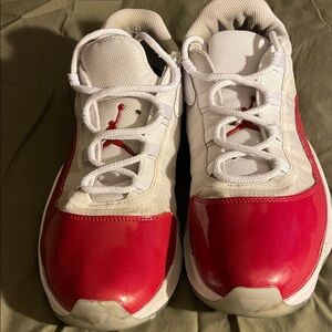 Air Jordan’s size 10